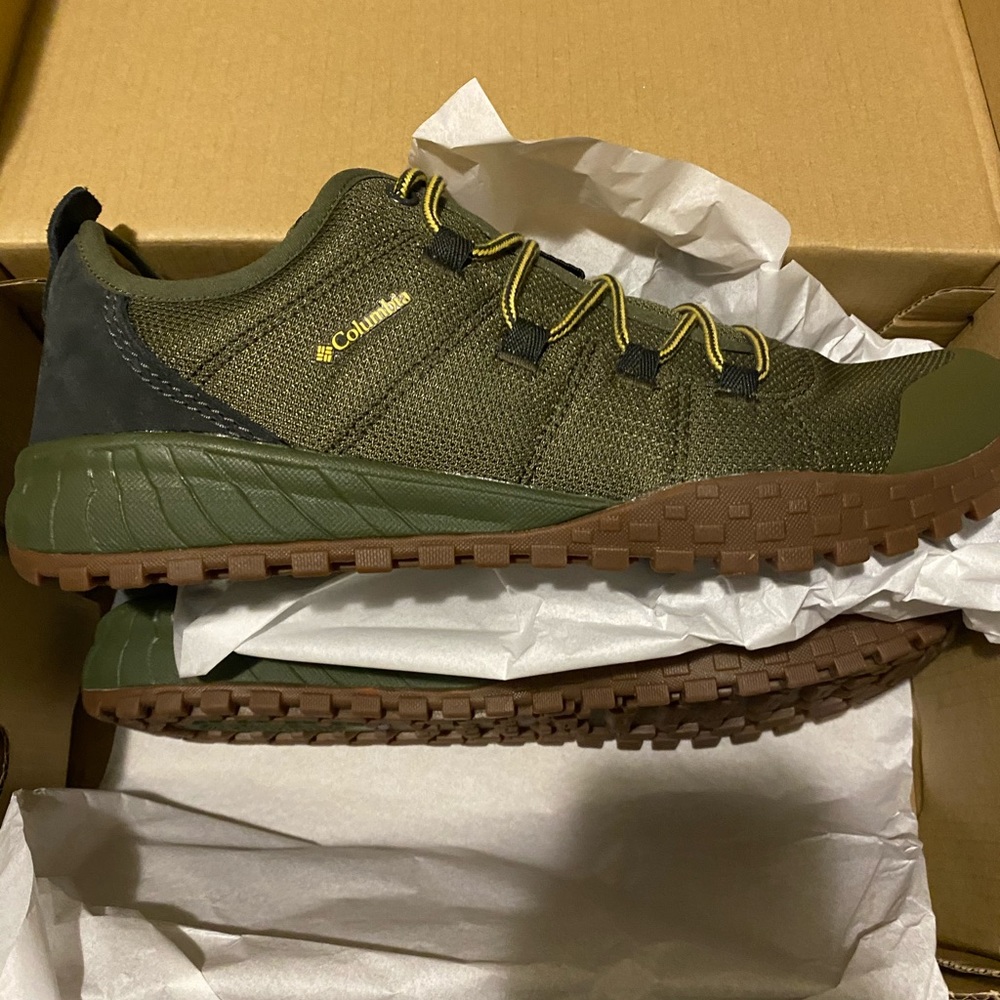 Columbia Fairbanks low trail sneaker